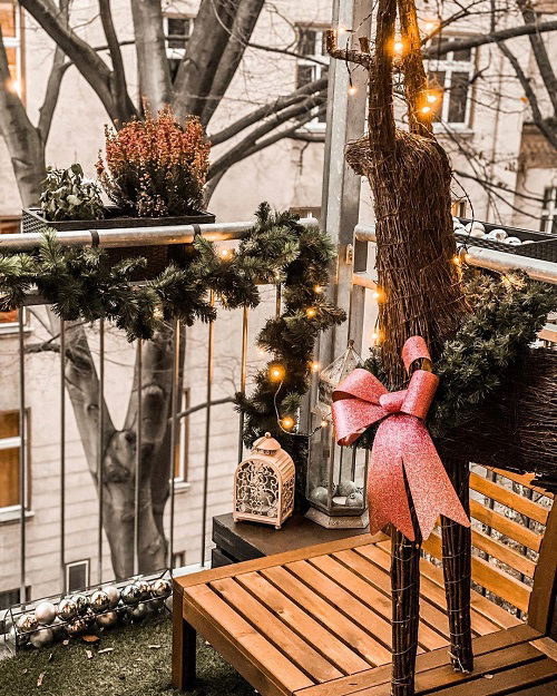 Vintage Christmas Balcony